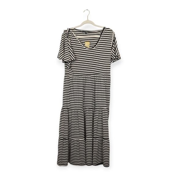 NWT Suzanne Betro Black And Cream Tiered Striped Dress - Picture 1 of 9